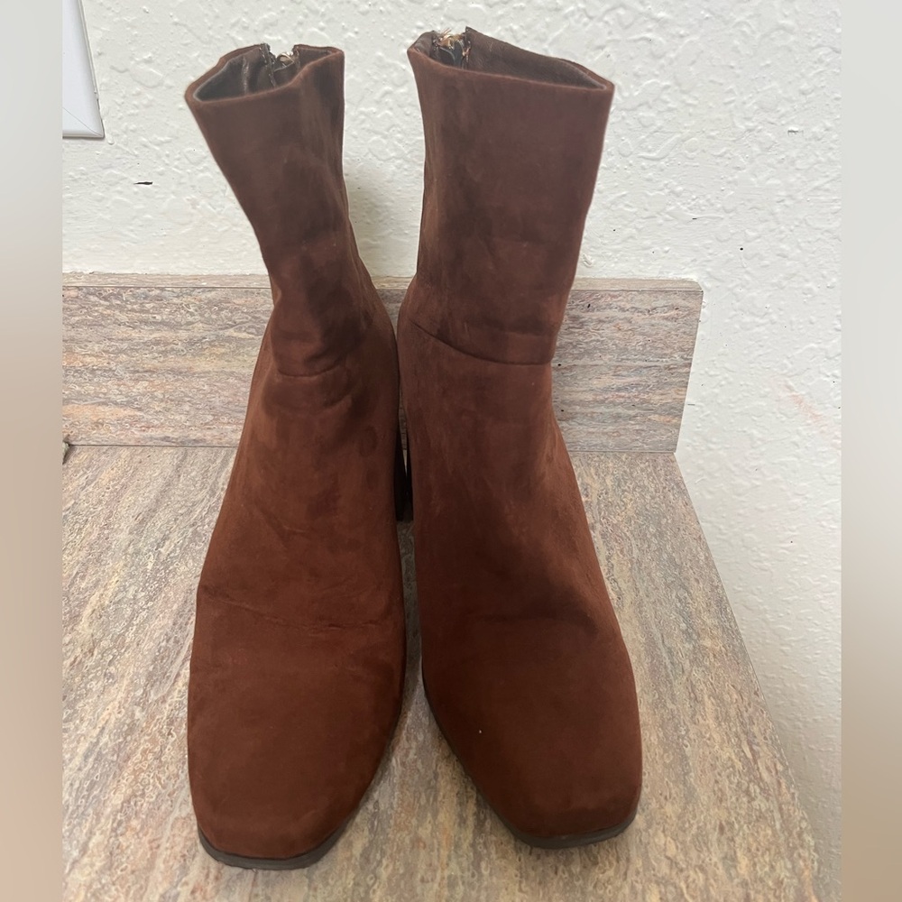 Just Fab zip up Brown boots - Size 8